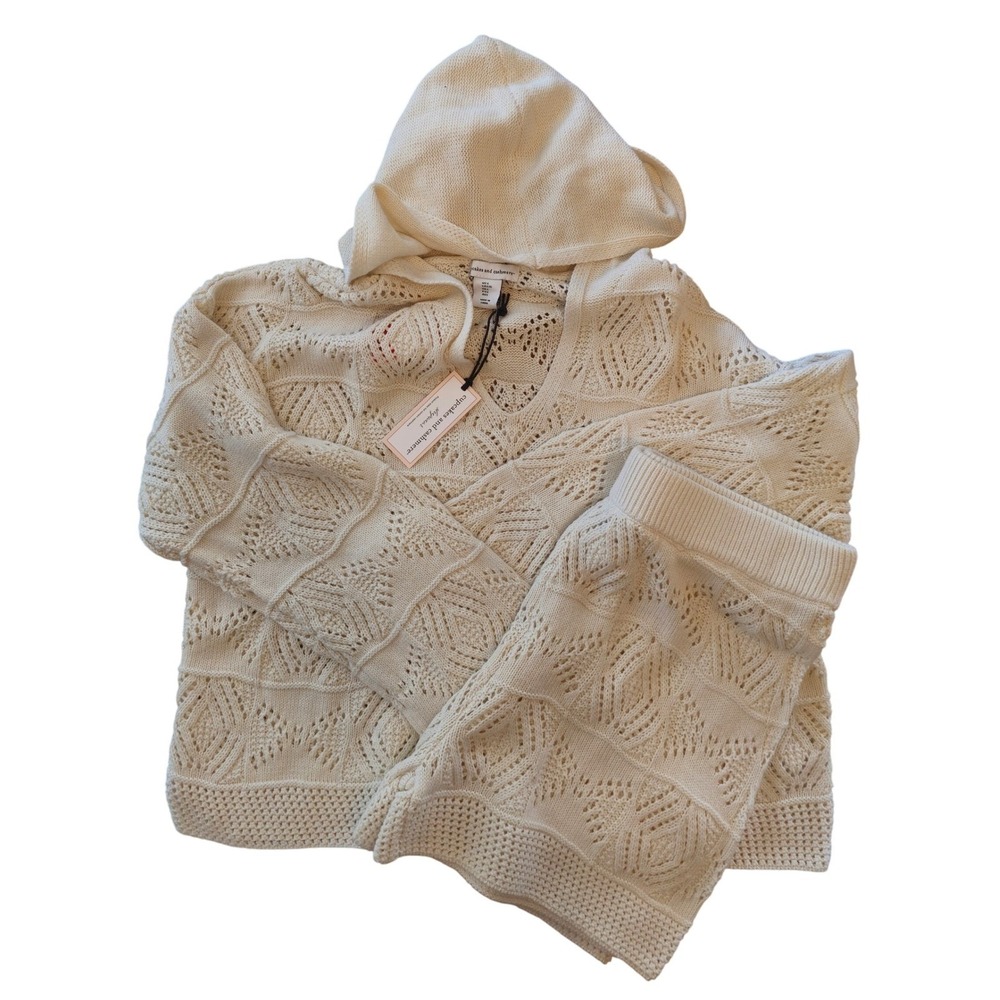 Cupcakes and Cashmere Knit Lounge Set Hoodie & Shorts Sleep Set Size L NWT